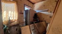 Kitchen - 14 square meters of property in Rosettenville