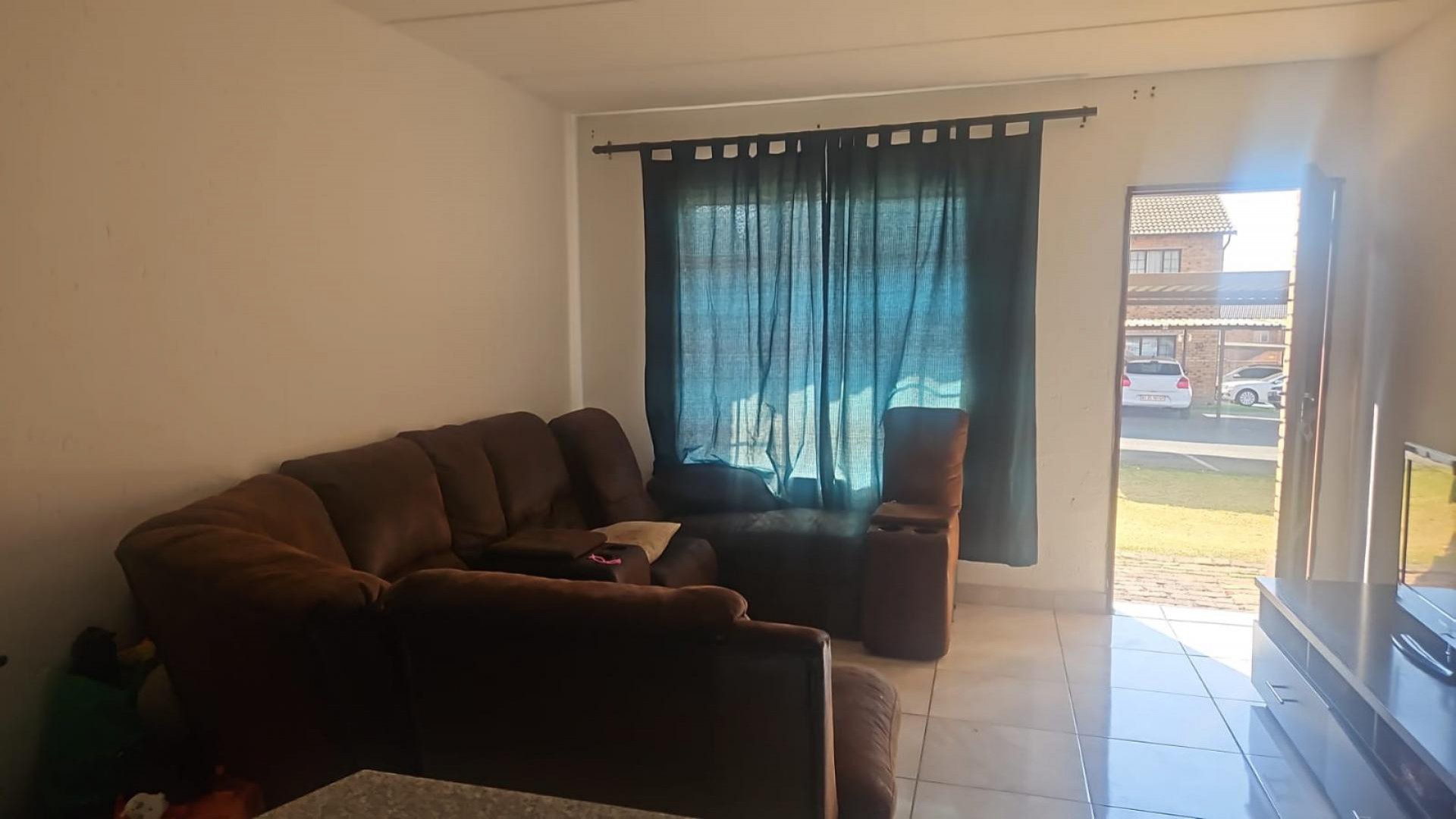 Lounges of property in Chloorkop