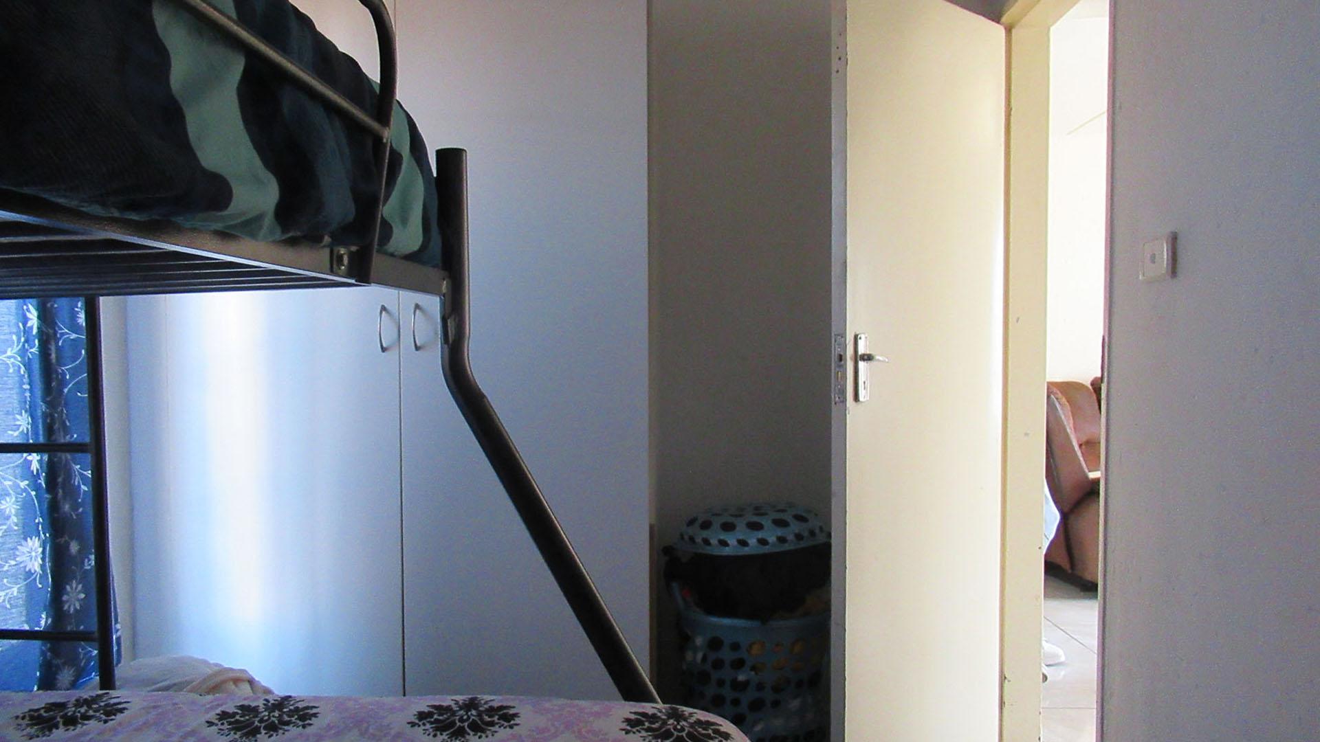 Bed Room 2 - 9 square meters of property in Chloorkop