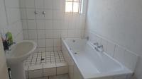 Bathroom 1 of property in Chloorkop