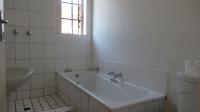 Bathroom 1 - 5 square meters of property in Chloorkop