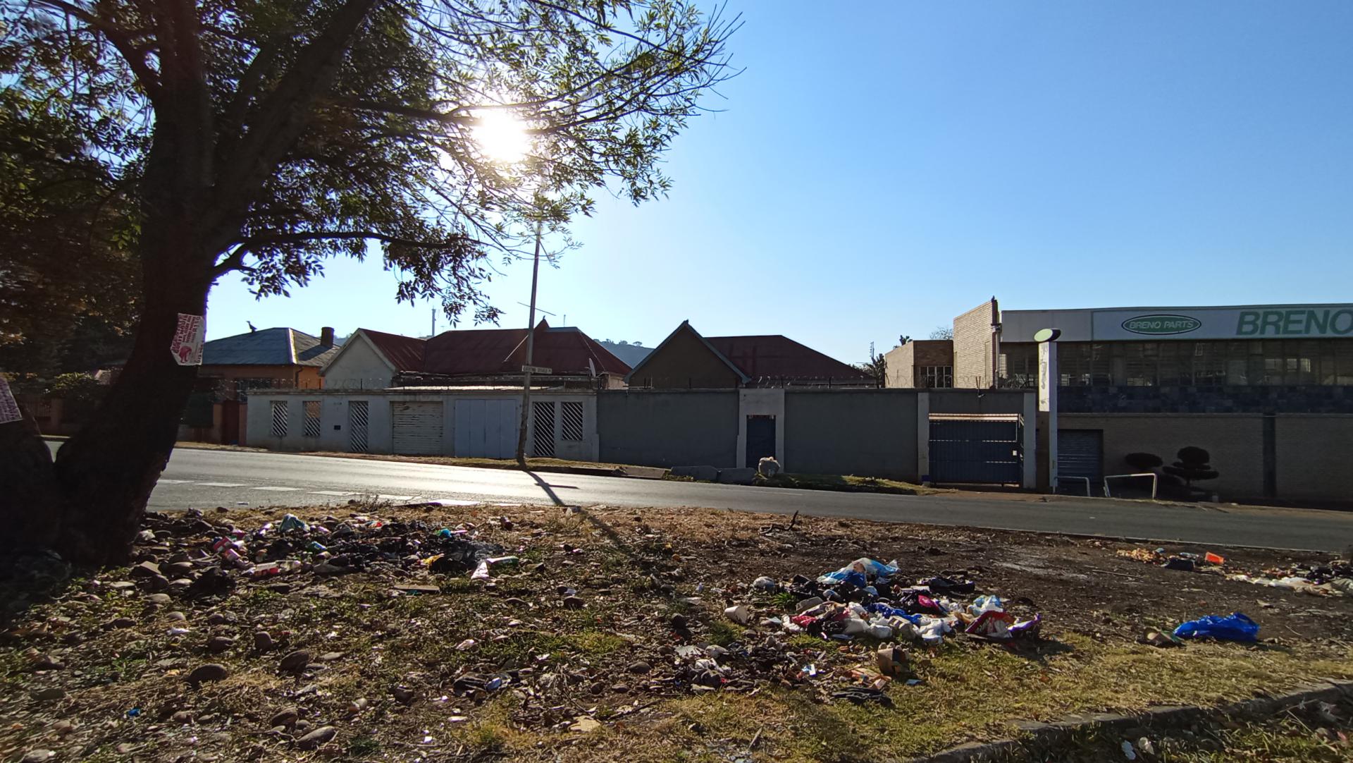 Front View of property in Bezuidenhout Valley