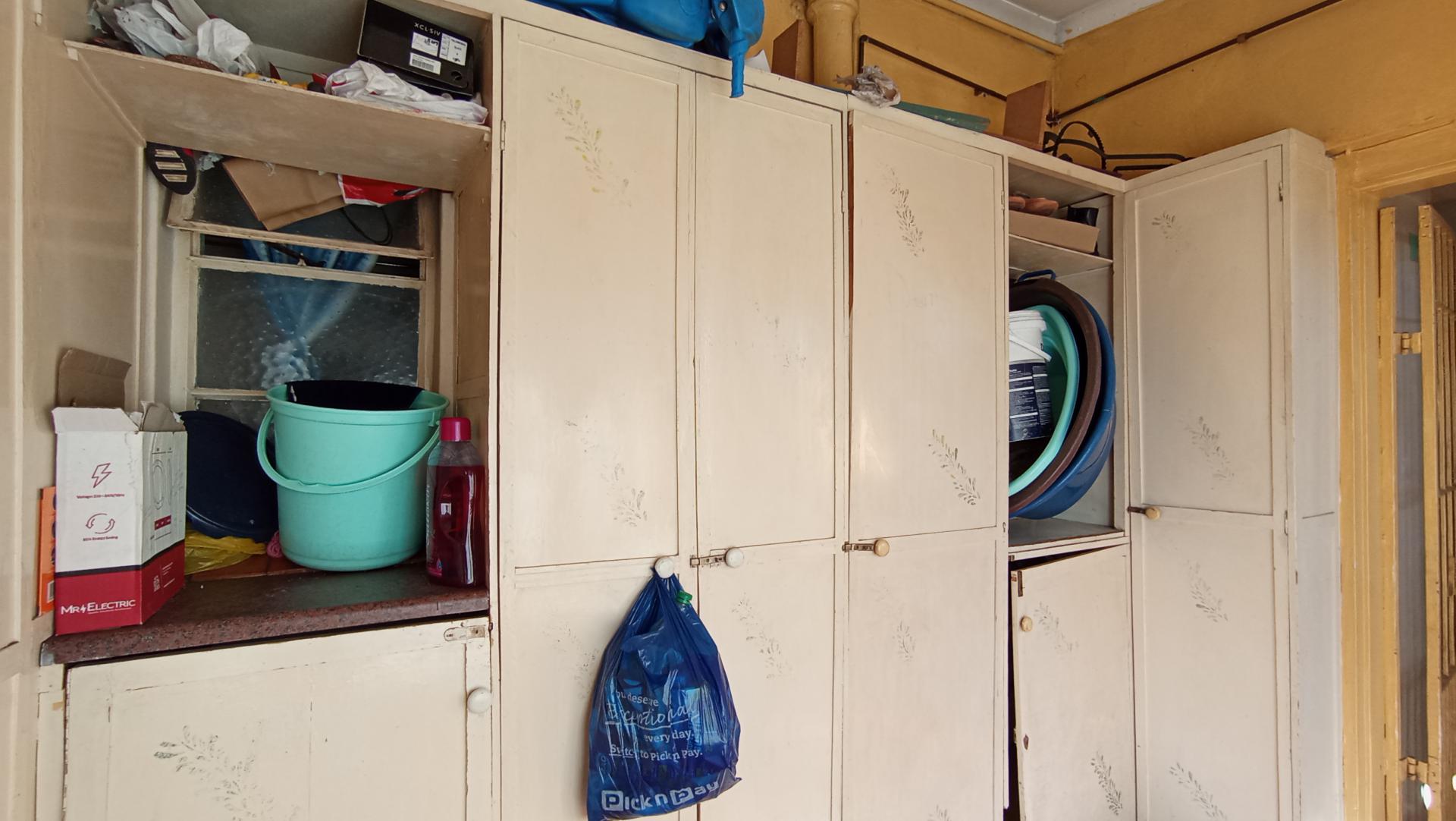 Spaces of property in Bezuidenhout Valley