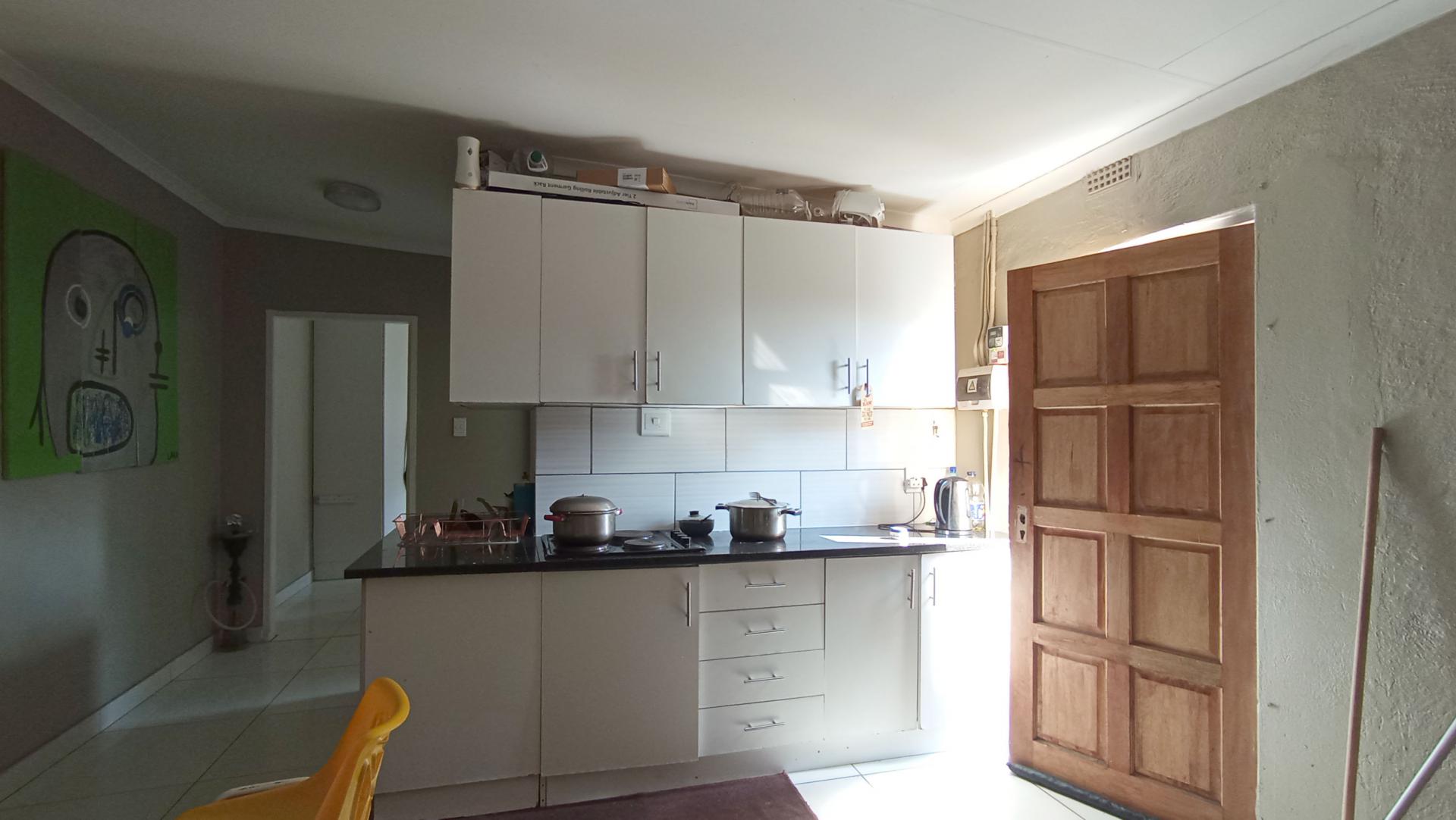 Kitchen - 20 square meters of property in Kensington - JHB