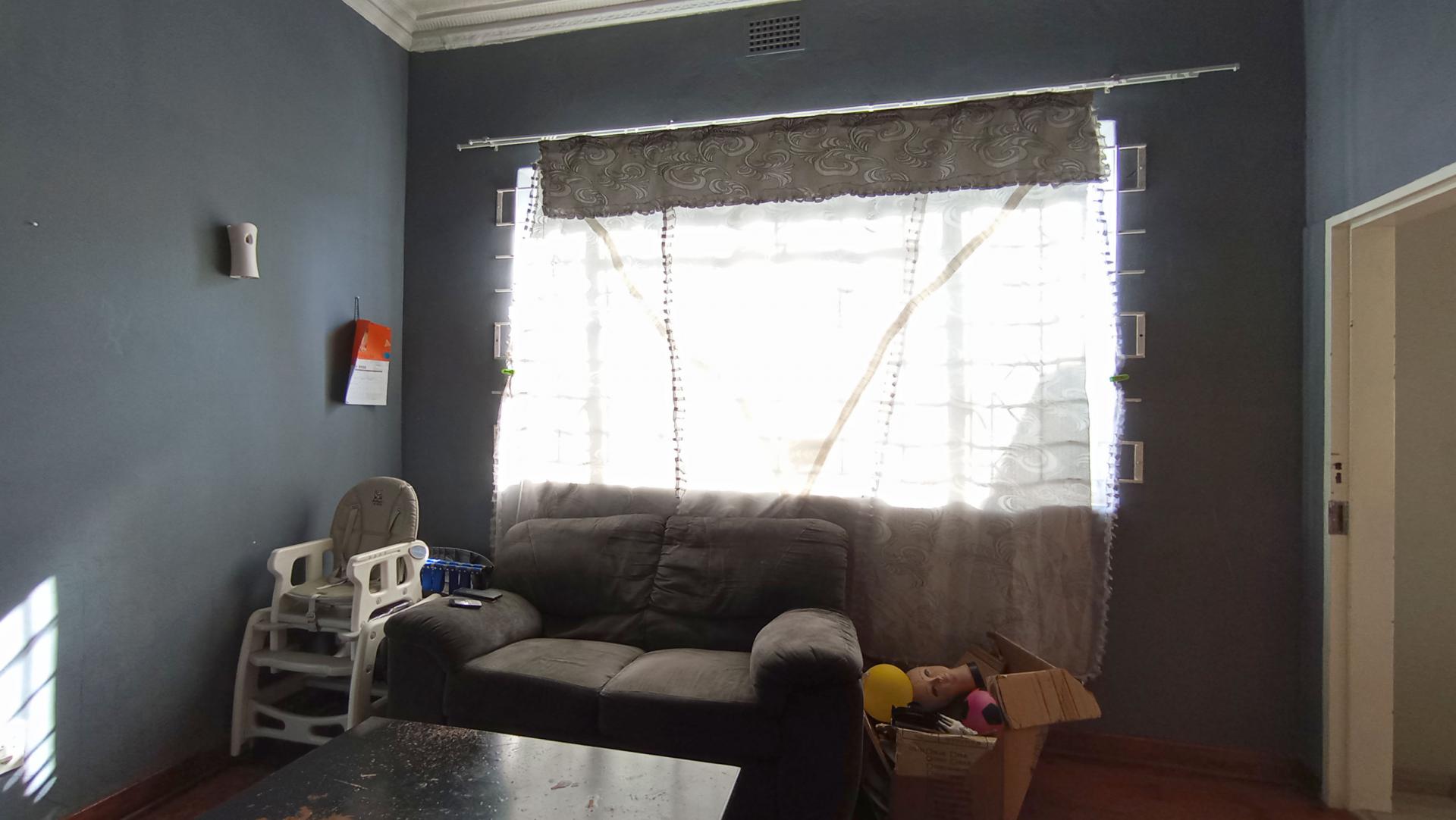 Dining Room - 14 square meters of property in Kensington - JHB