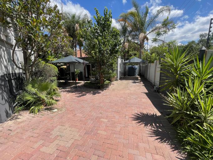 10 Bedroom Guest House for Sale For Sale in Sunnyside - MR665227