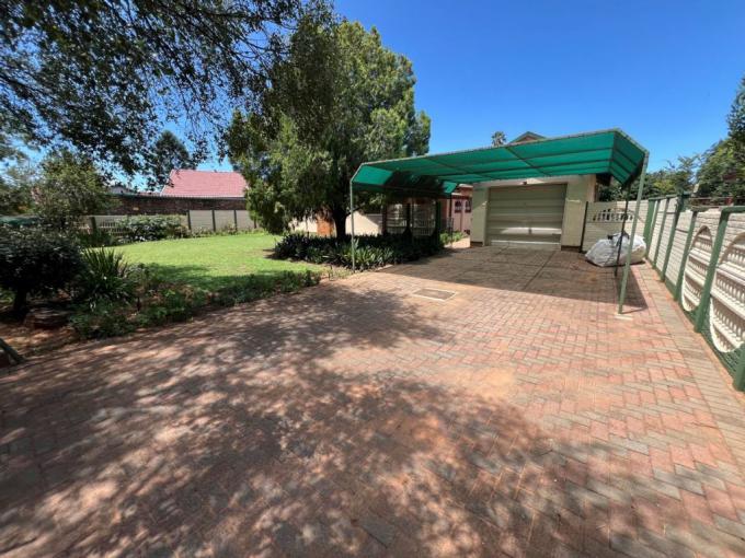 3 Bedroom House for Sale For Sale in Stilfontein - MR665277