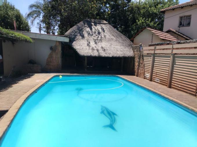 4 Bedroom House for Sale For Sale in Protea Park Remove - MR665279