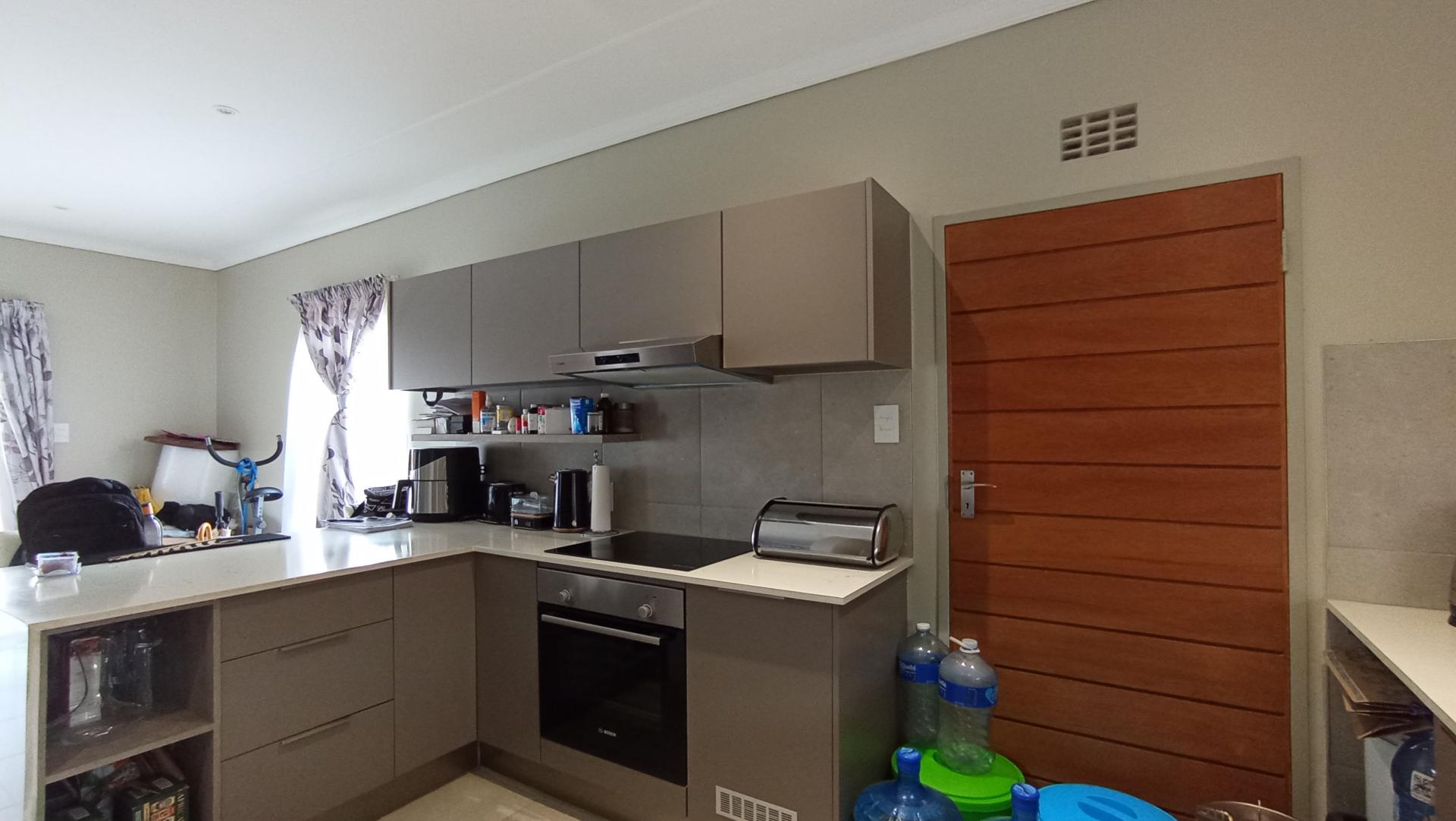 Kitchen - 15 square meters of property in Cosmo City