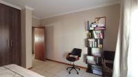 Bed Room 1 - 21 square meters of property in Elandsfontein