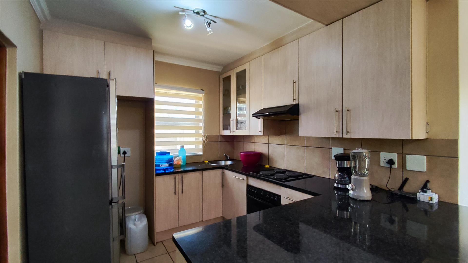 Kitchen - 9 square meters of property in Vanderbijlpark