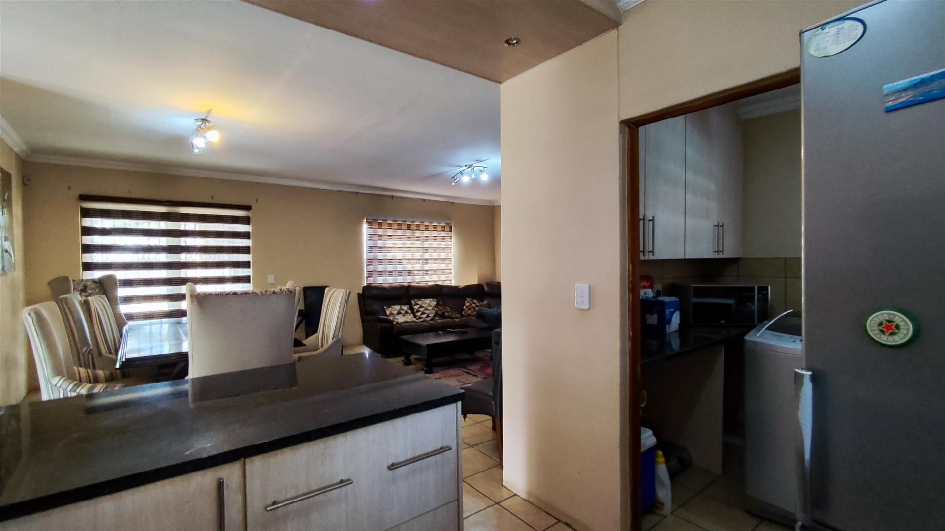 Kitchen - 9 square meters of property in Vanderbijlpark