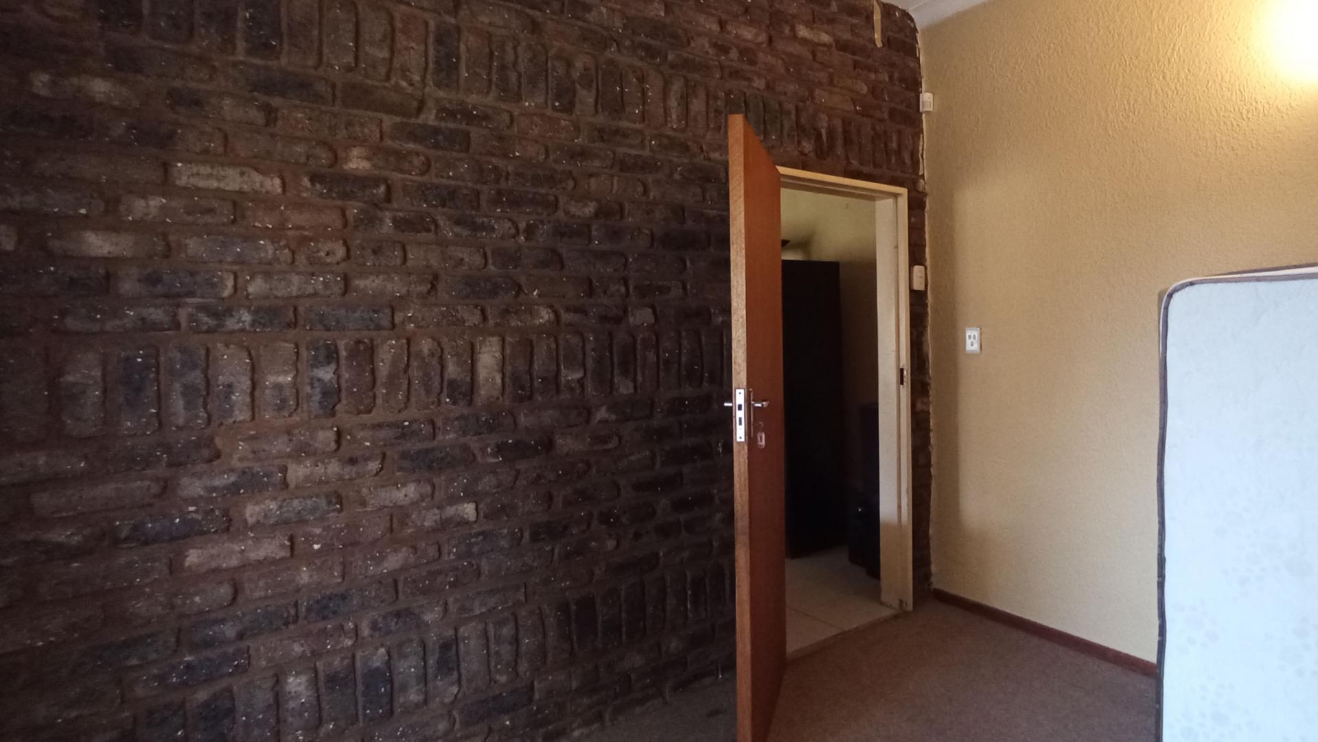 Rooms - 13 square meters of property in Lindhaven