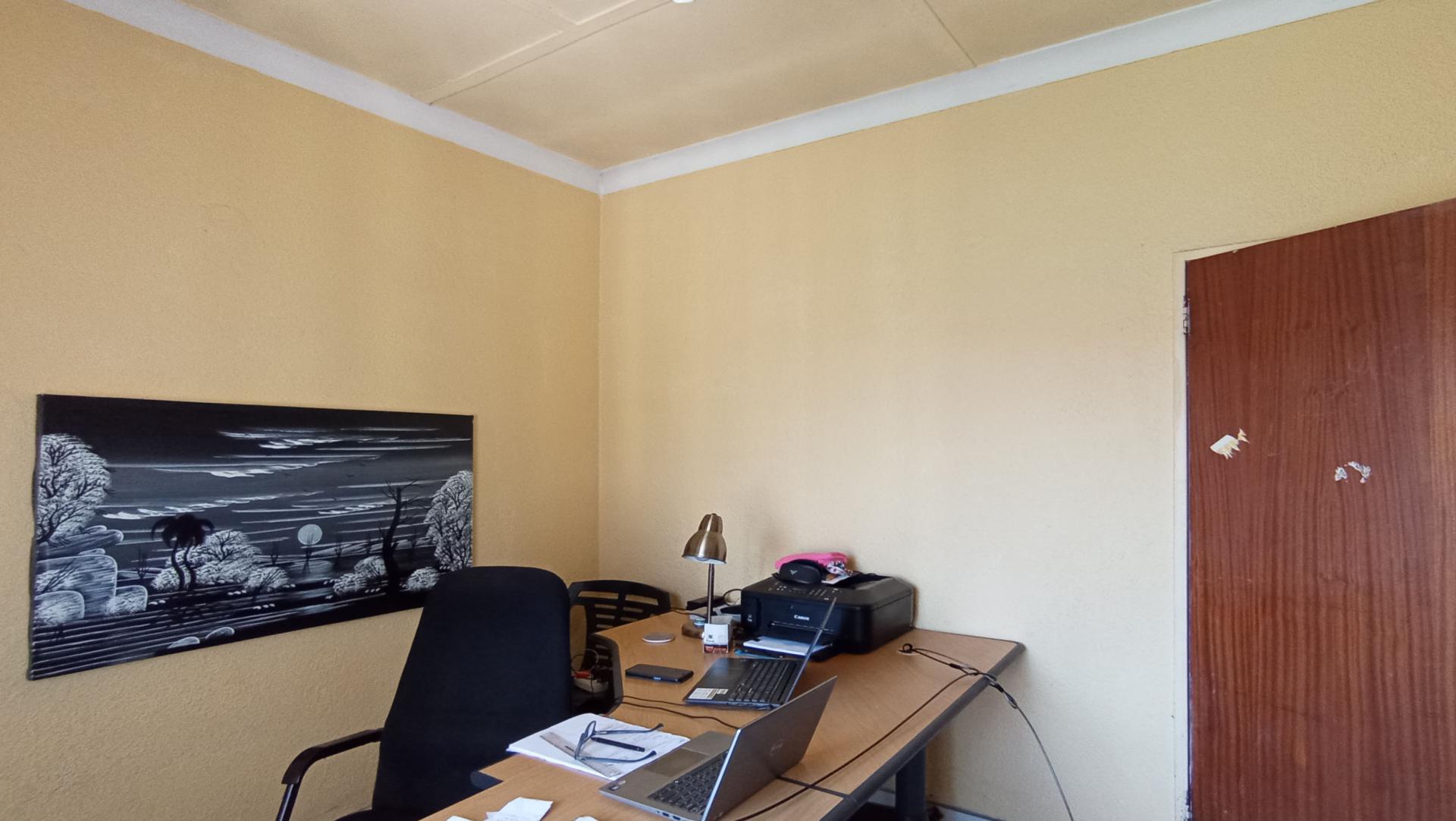 Study - 10 square meters of property in Lindhaven