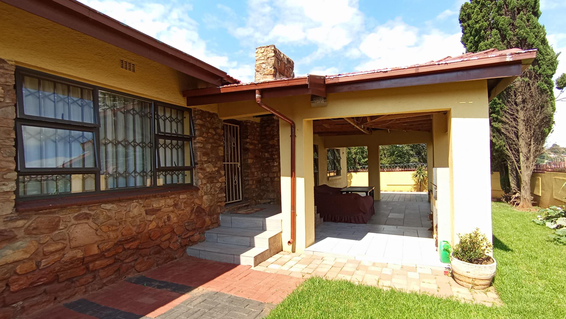 Backyard of property in Lindhaven