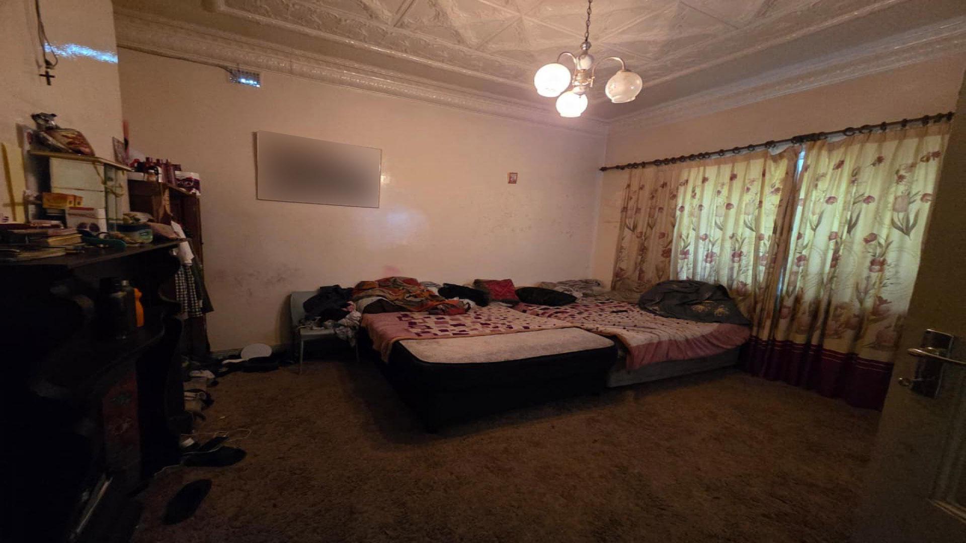 Bed Room 1 of property in Forest Hill - JHB