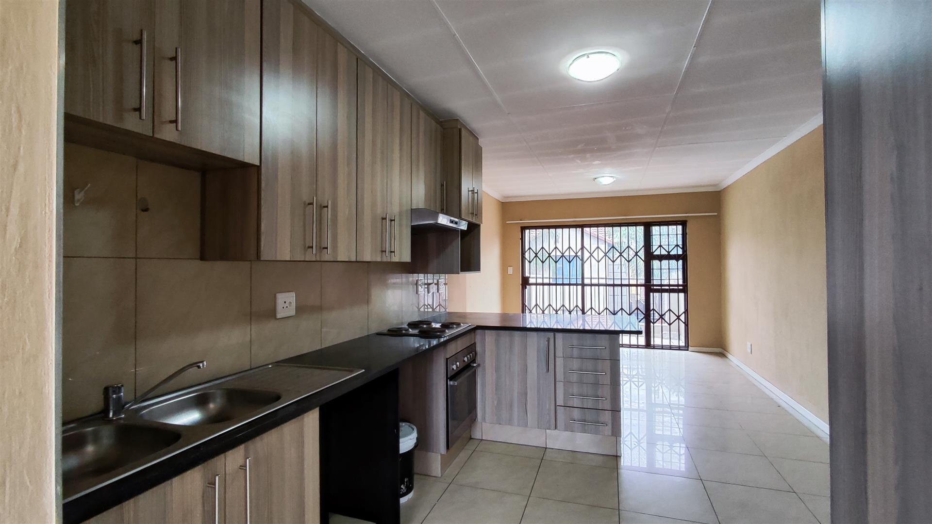 Kitchen - 14 square meters of property in Brentwood Park AH