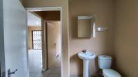 Bathroom 1 - 7 square meters of property in Brentwood Park AH