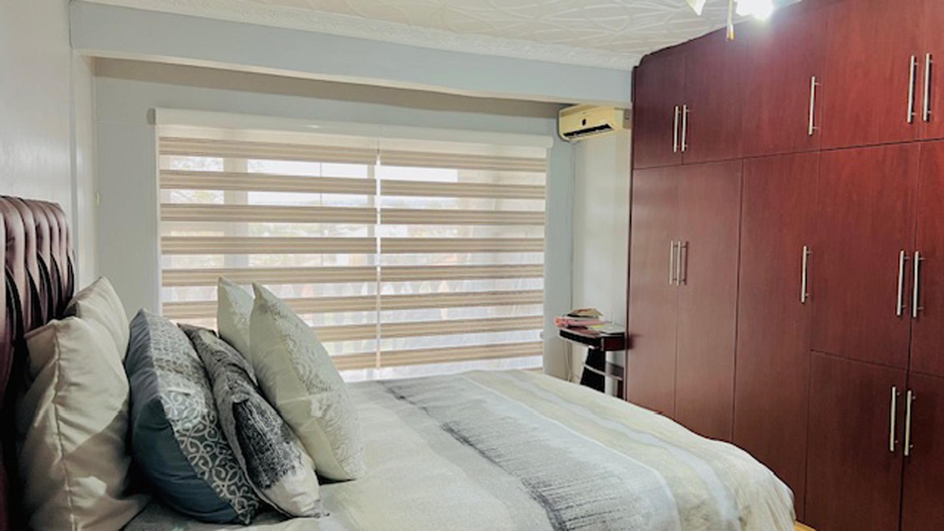 Bed Room 2 - 22 square meters of property in Sunford