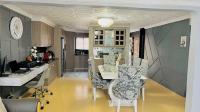 Dining Room - 24 square meters of property in Sunford