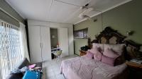 Bed Room 1 of property in Shelly Beach