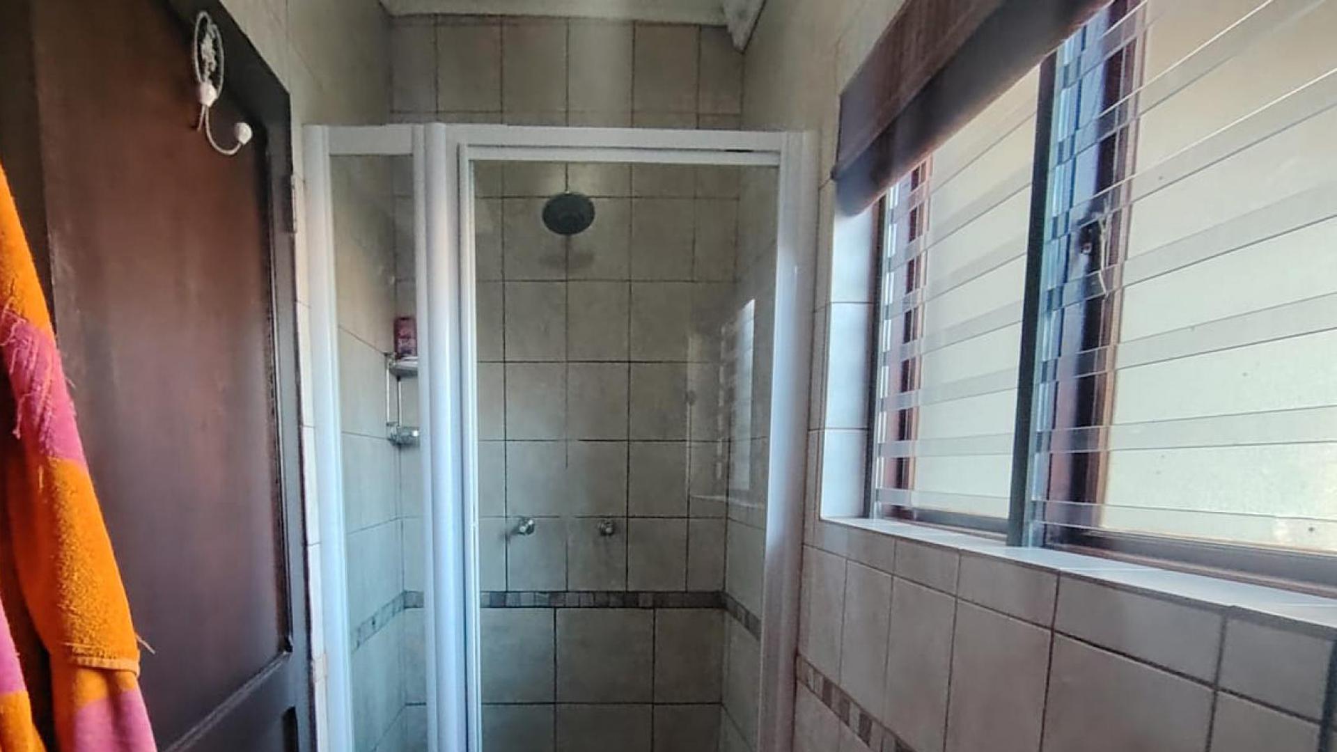 Main Bathroom of property in Bloemfontein