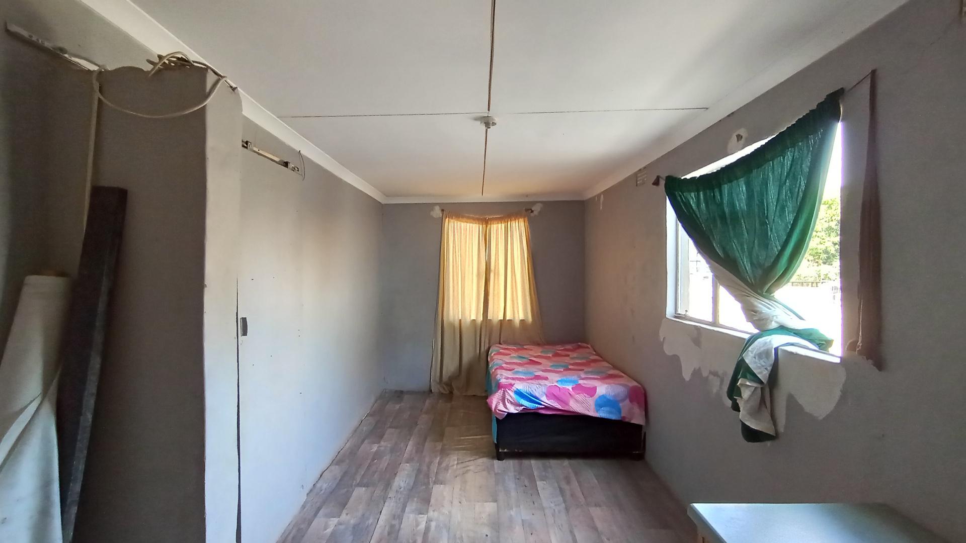 Bed Room 3 - 18 square meters of property in Pietermaritzburg (KZN)