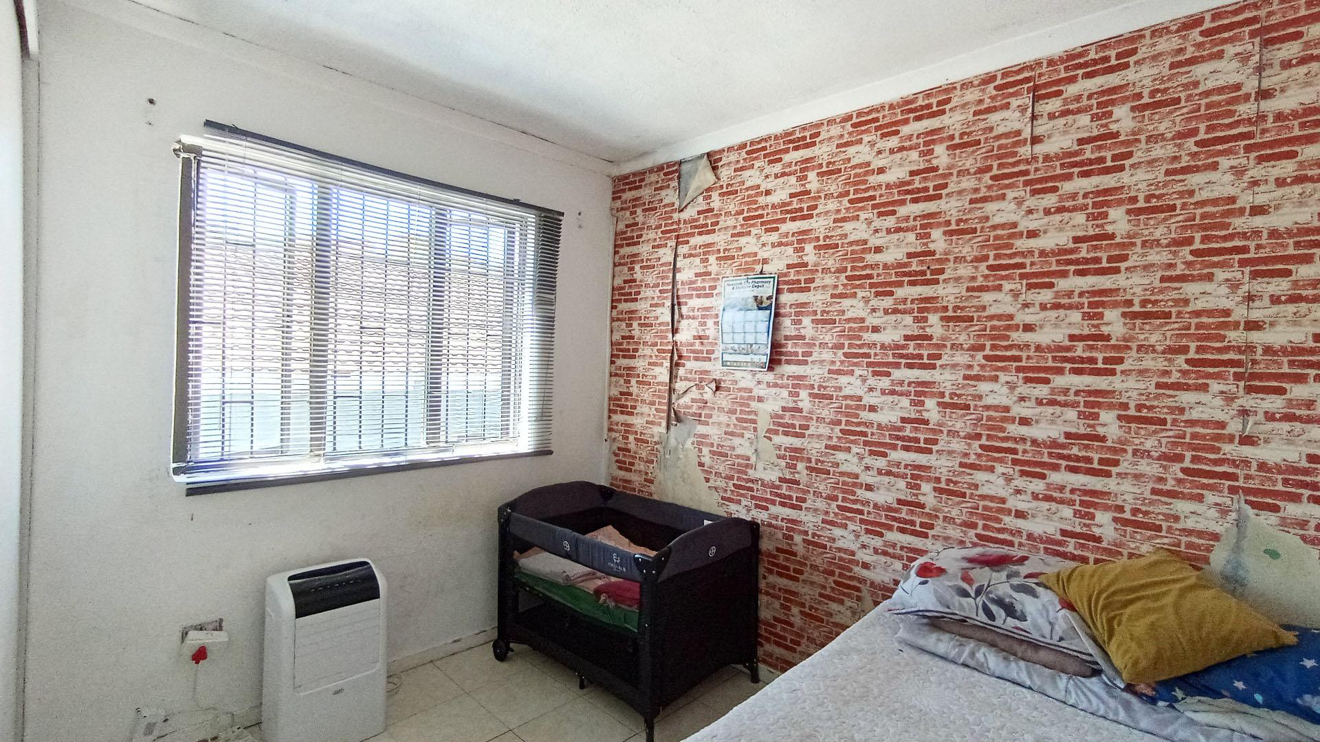 Bed Room 2 - 12 square meters of property in Newlands East