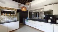 Kitchen - 19 square meters of property in Newlands East