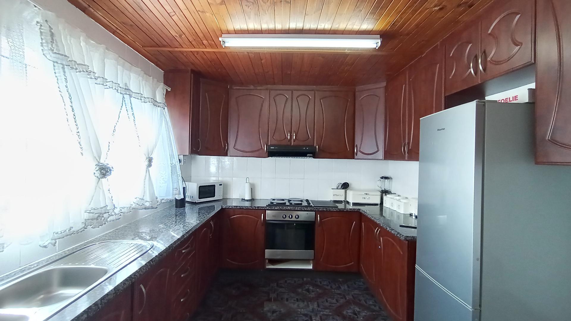 Kitchen - 15 square meters of property in Bombay Heights