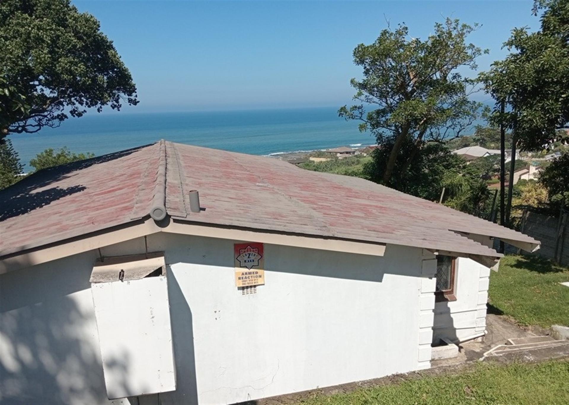 Front View of property in Oslo Beach