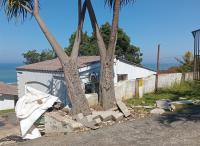 Front View of property in Oslo Beach