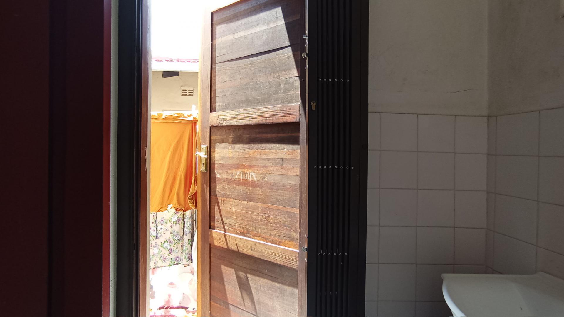 Staff Bathroom - 5 square meters of property in Paulshof