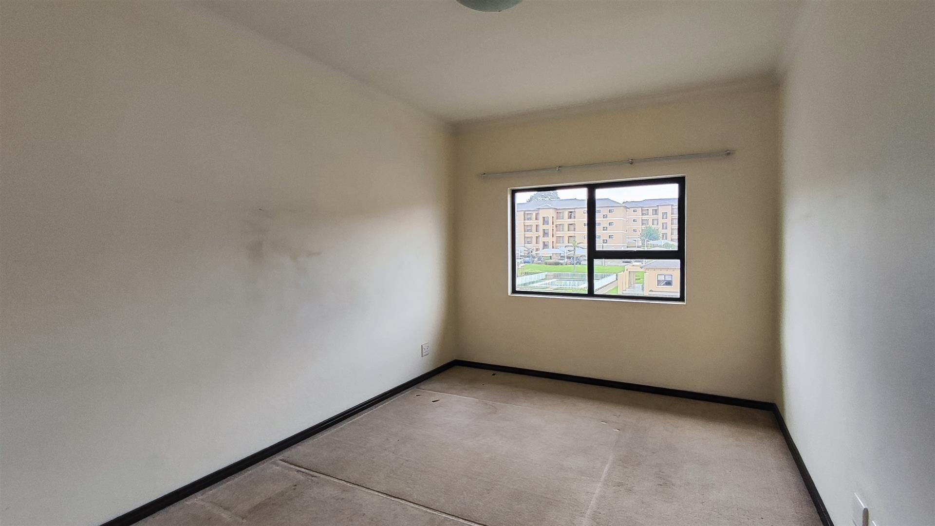 Bed Room 1 - 16 square meters of property in Lilianton