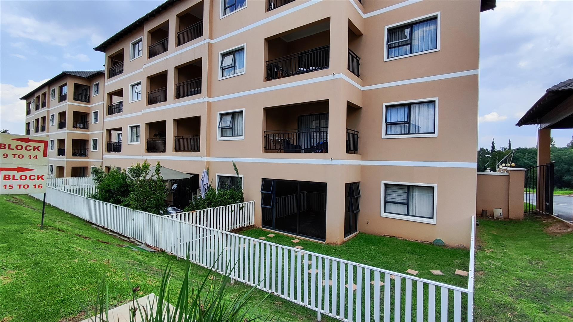 Backyard of property in Lilianton