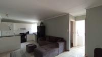 Lounges - 16 square meters of property in Groblerpark