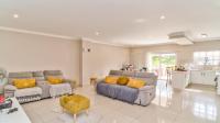 Lounges - 23 square meters of property in Mount Edgecombe 