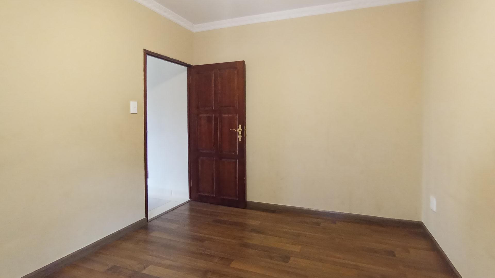 Bed Room 1 - 9 square meters of property in Blue Valley Golf Estate