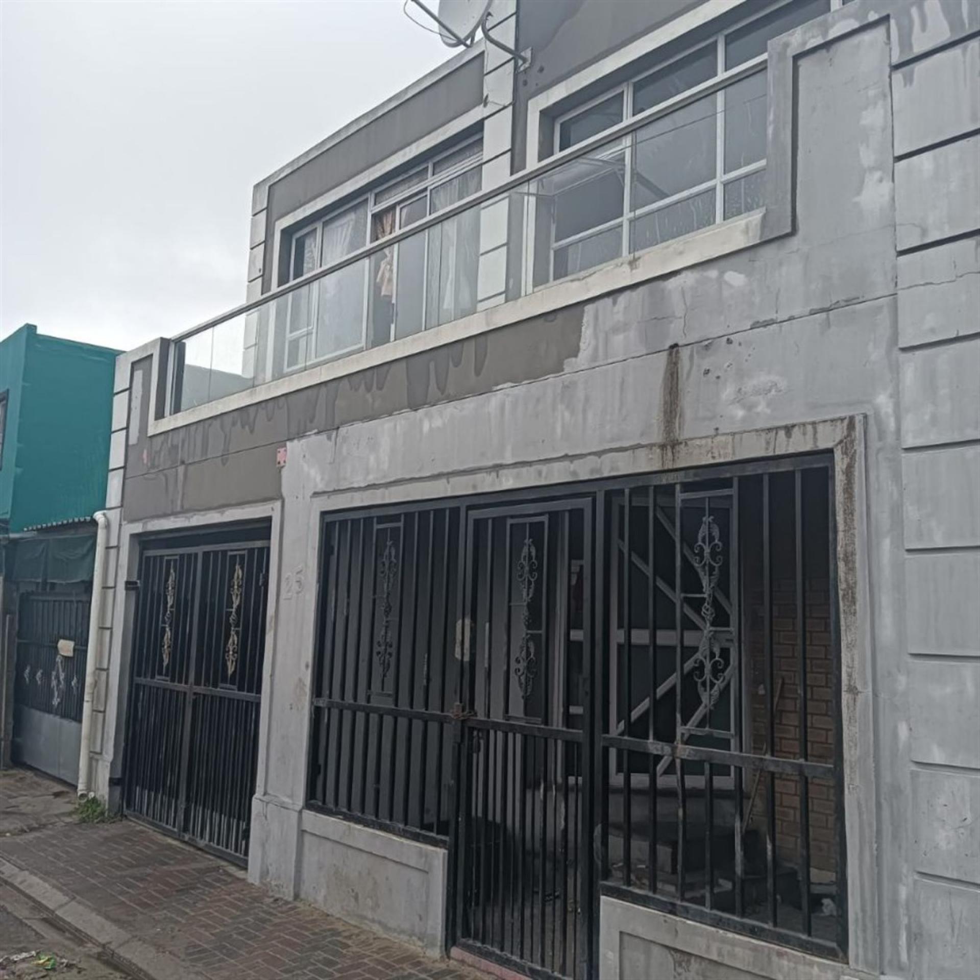 Front View of property in Delft