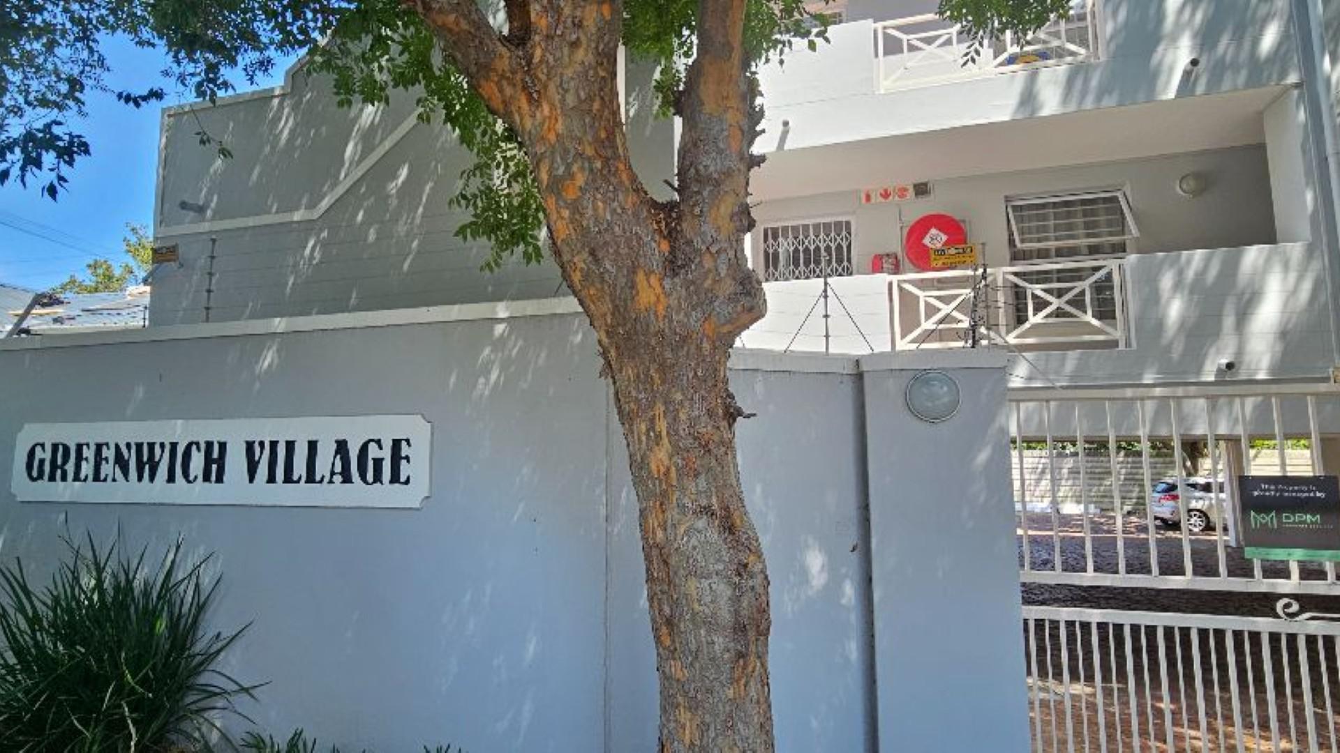 Front View of property in Rondebosch  