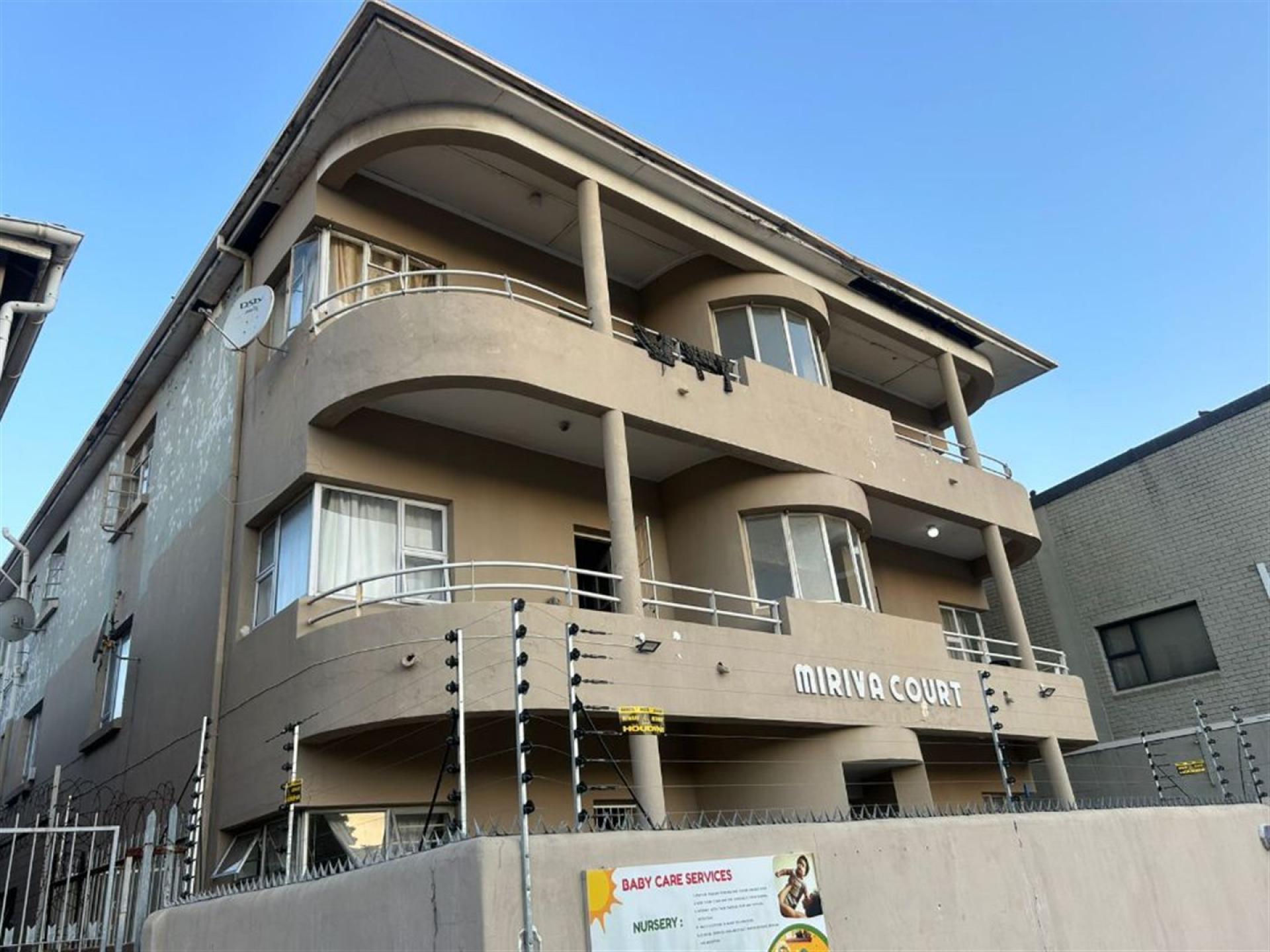 Front View of property in Port Elizabeth Central