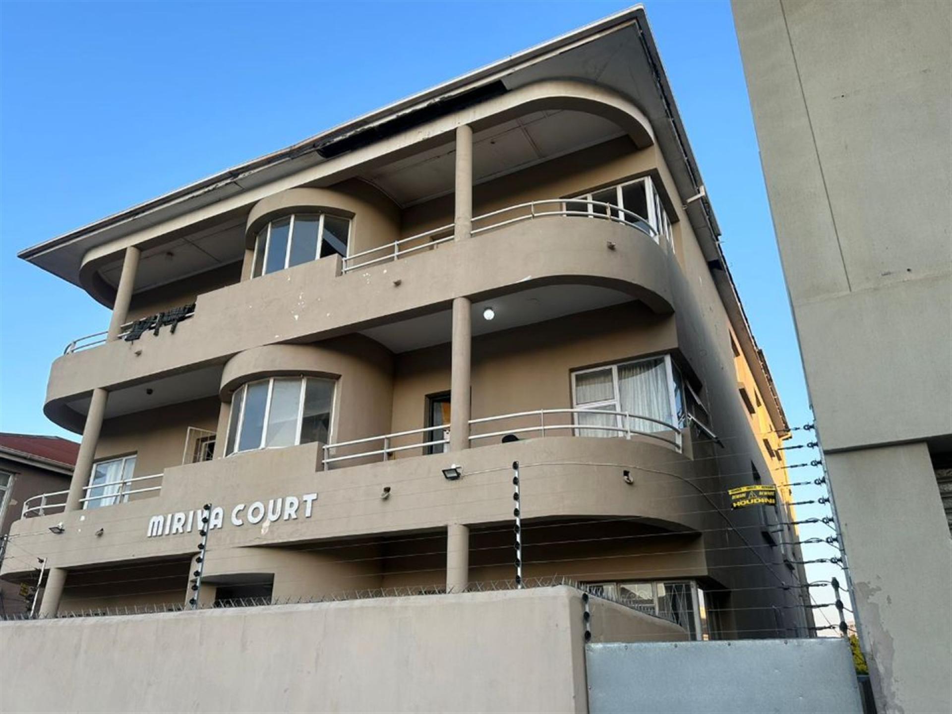 Front View of property in Port Elizabeth Central
