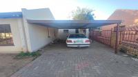 Carport  of property in Bloemfontein