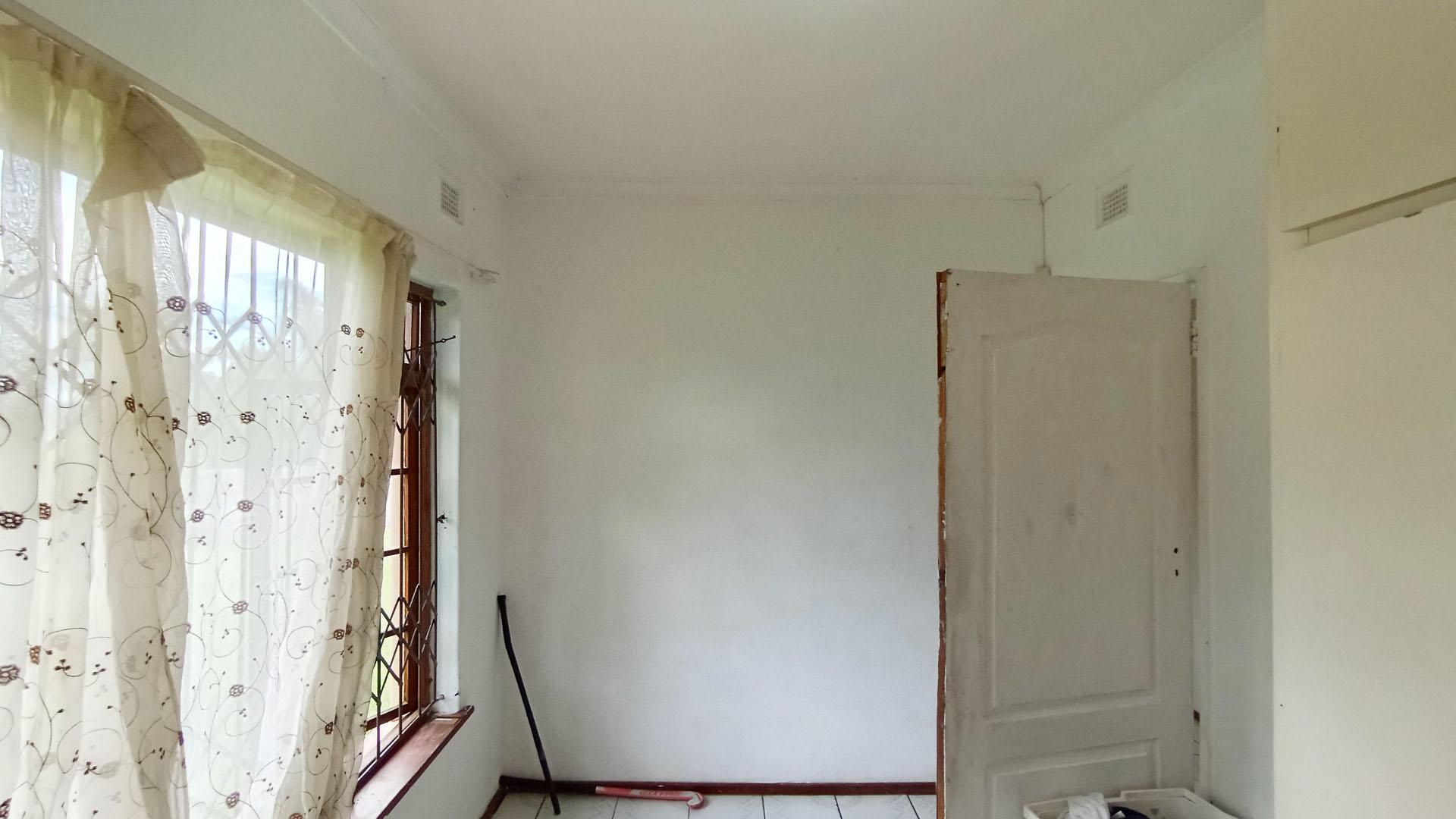 Bed Room 1 - 10 square meters of property in Hazelmere