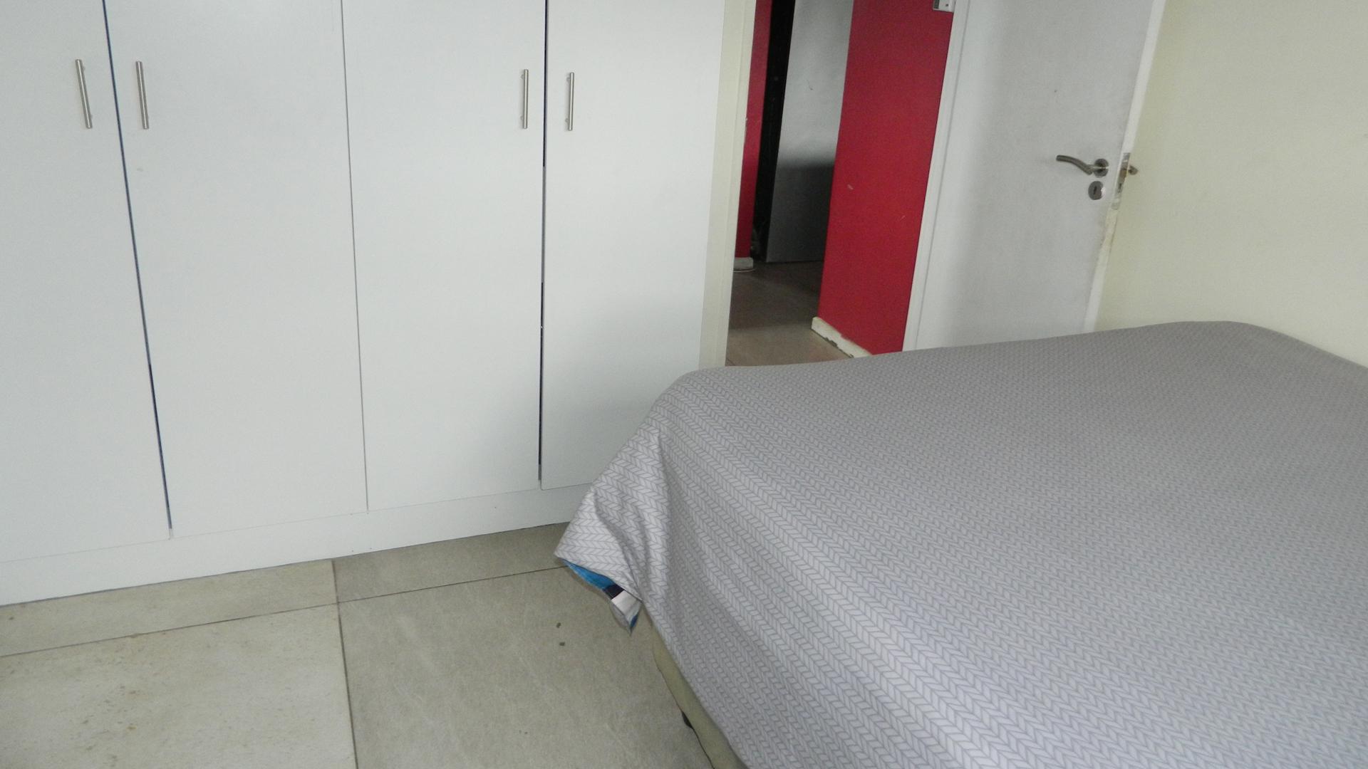 Bed Room 1 of property in Philipi