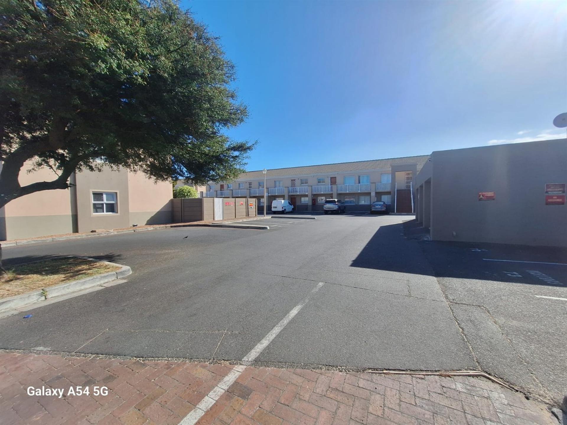 Front View of property in Parklands