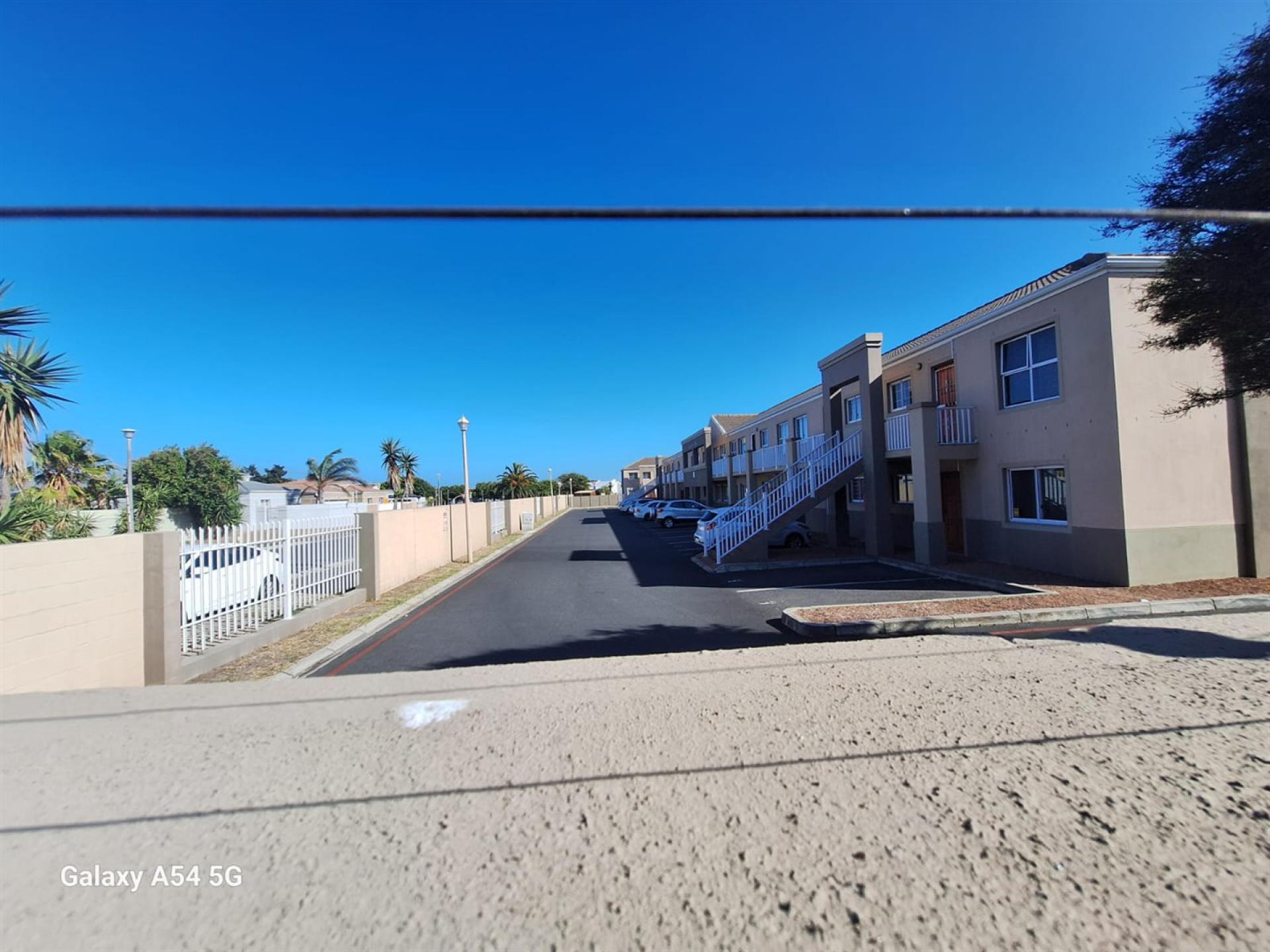 Front View of property in Parklands