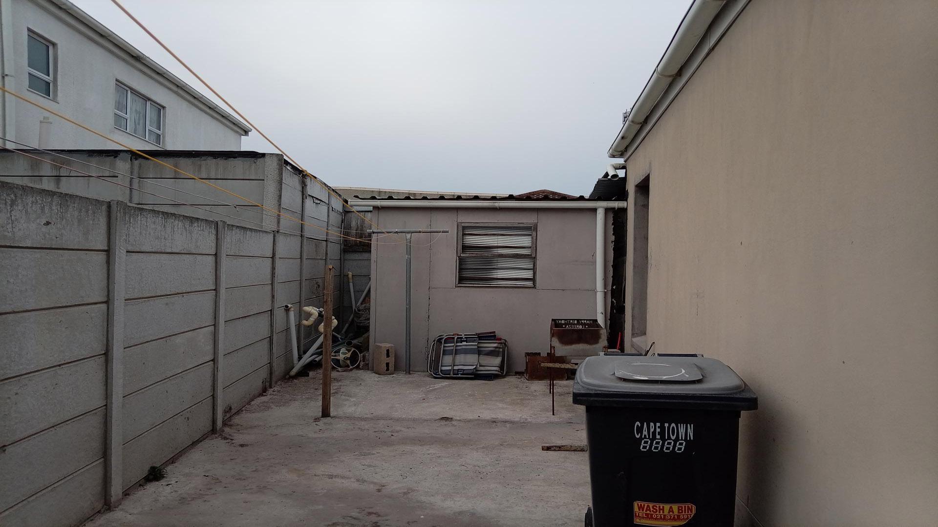 Backyard of property in Weltevreden Valley