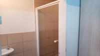 Bathroom 1 of property in Weltevreden Valley