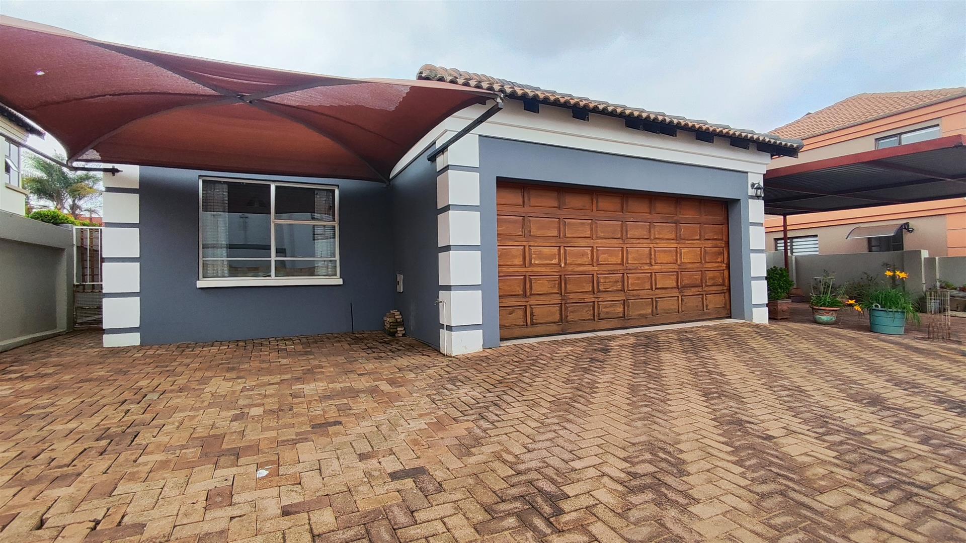 Front View of property in Van Riebeeckpark